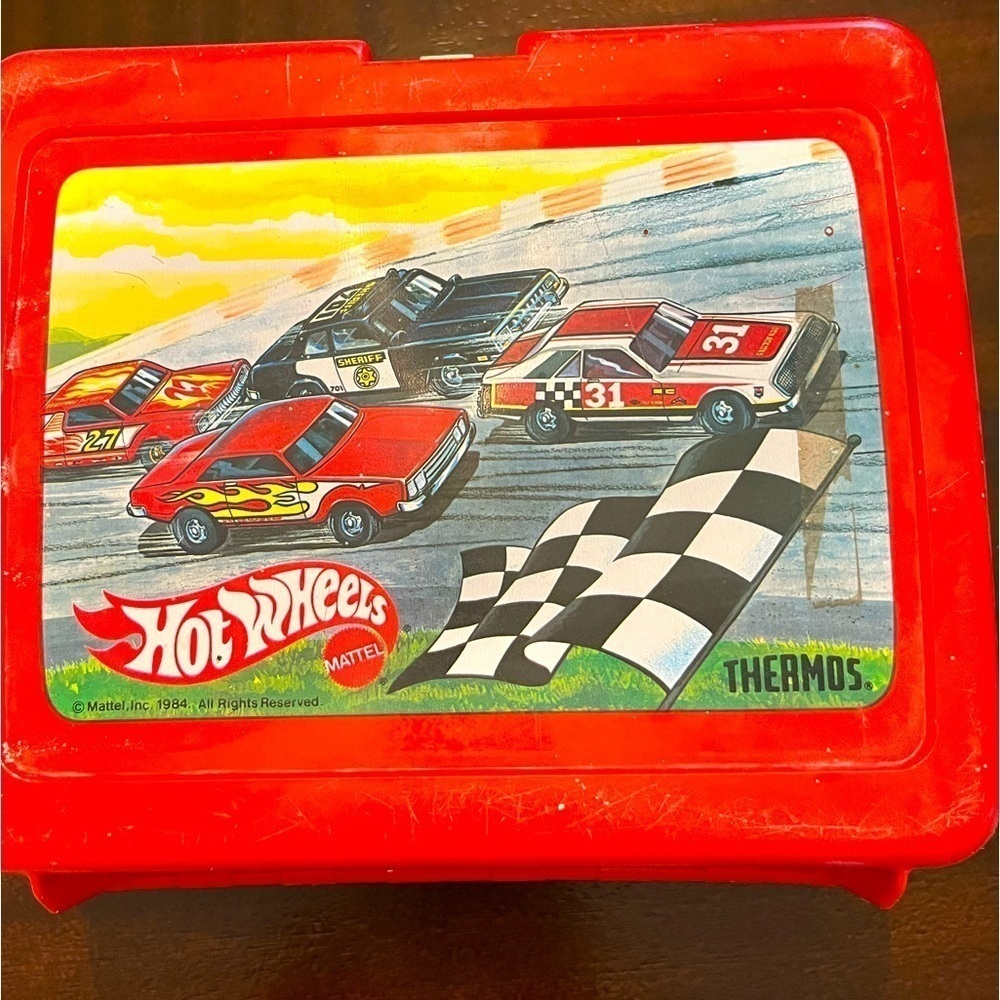 VNTG  1984 Thermos brand Hot Wheels red plastic lunch box  Collectable OS